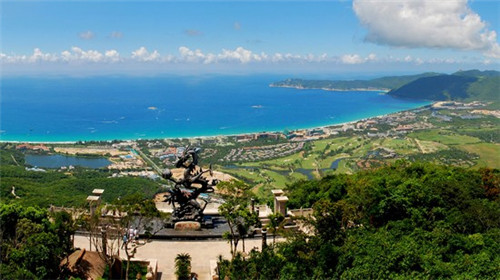 宇食天下喷泉火锅加盟的门槛高不高